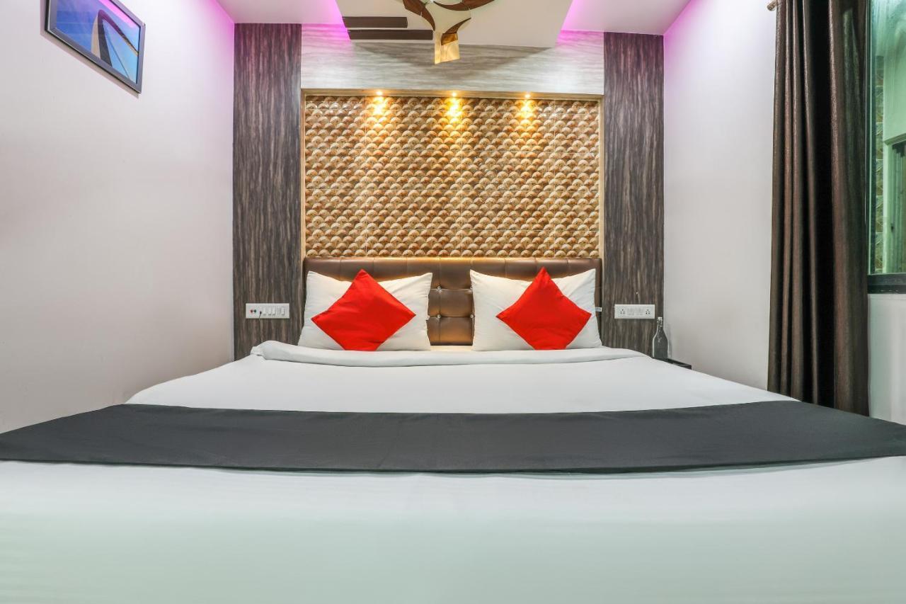 Oyo 14472 Brahmaputra Guest House Guwahati Buitenkant foto